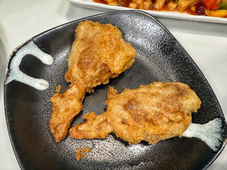 素食新境界！創意熱炒Ｘ精緻裝潢，味蕾與心靈的雙重饗宴