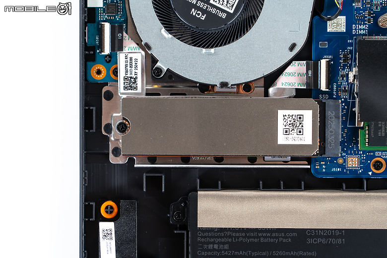 ASUS V16 (V3607) 測試報告｜不到四萬就有 RTX 5060，「輕電競筆電」值得嗎？