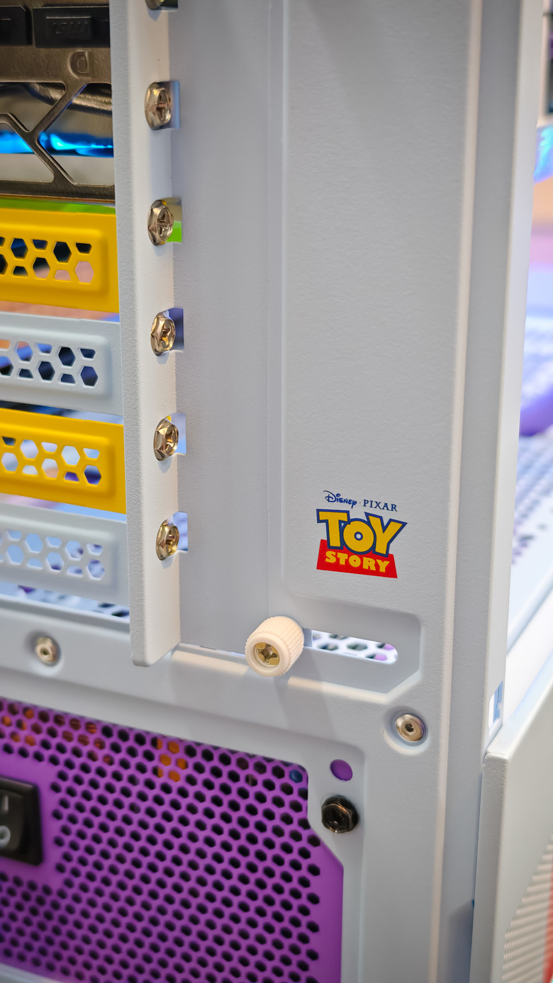 [開箱] MSI微星 TOY STORY 玩具總動員30周年紀念主機