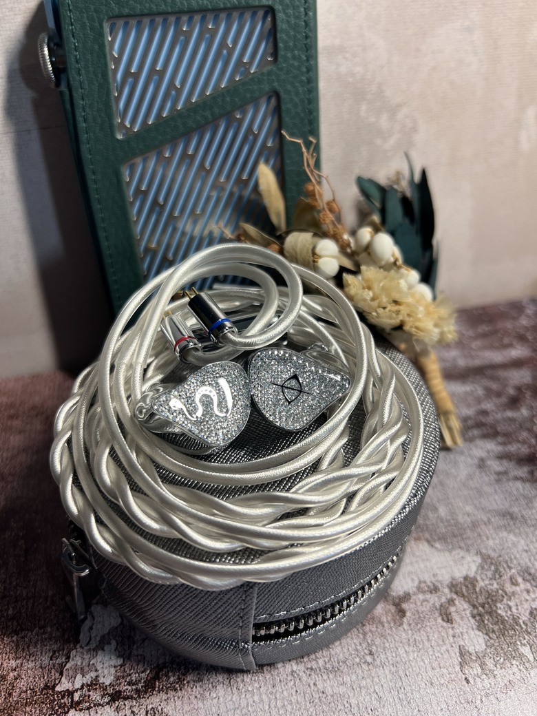 【心得】EarAcoustic Audio麗弦 銀天使 SPA-Hi End Ultra 入耳式耳機 評測