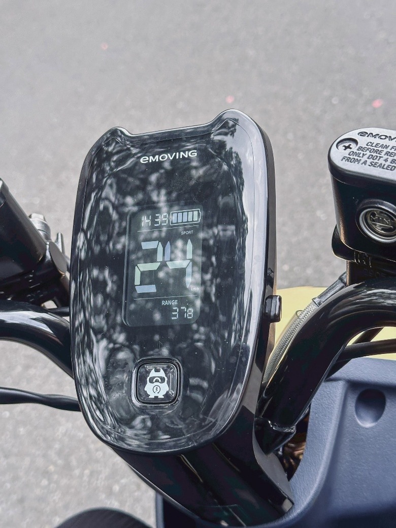 綠牌小電車EZ1夏日街道漫遊記