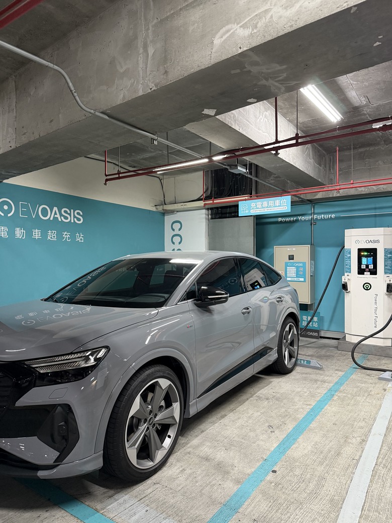 ==簡單開箱== Audi Q4 Sportback e-tron 45 Edition One 心得分享