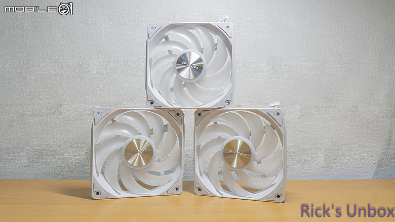 點我看大圖 【開箱】全漢首款一體式水冷 | FSP AE36 WHITE