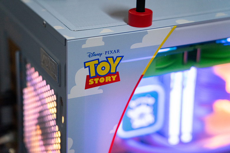 [開箱] MSI微星 TOY STORY 玩具總動員30周年紀念主機