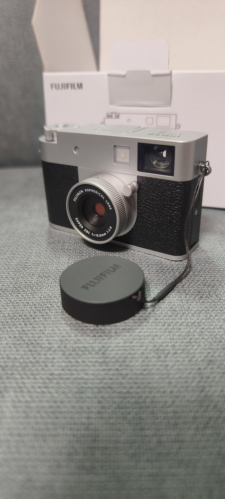 「開箱&分享」 FUJIFILM X half 真的是小巧可愛好攜帶