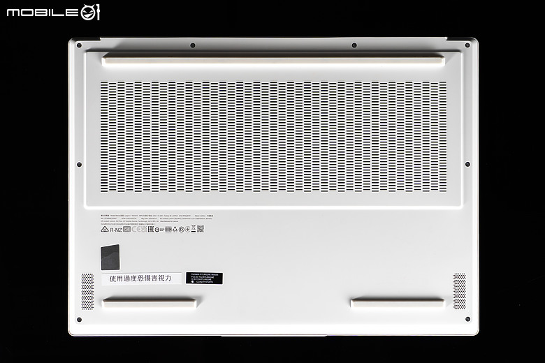 Lenovo Legion 7i (Gen10) 電競筆電｜白色外表藏不住強大戰力！