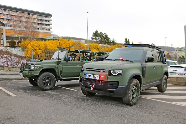 點我看大圖 Land Rover Defender(L663)世界各國軍警單位採用情況