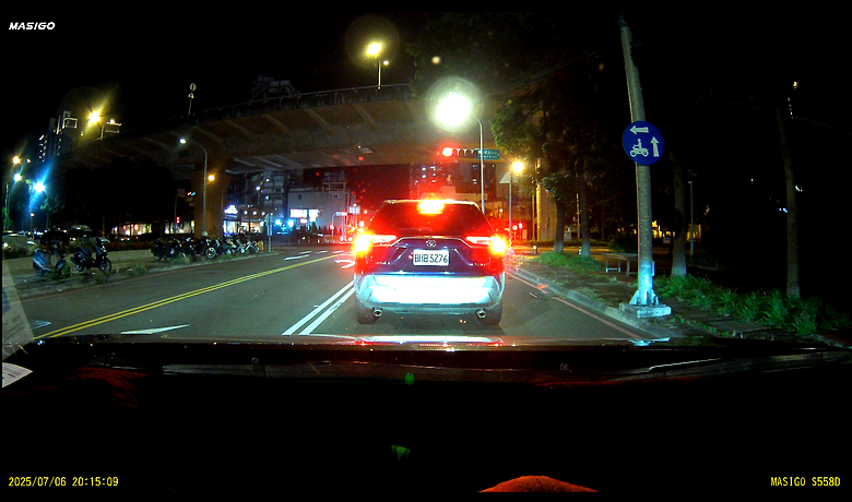LED頭燈直射車牌 有解嗎?(目前只有降ev)