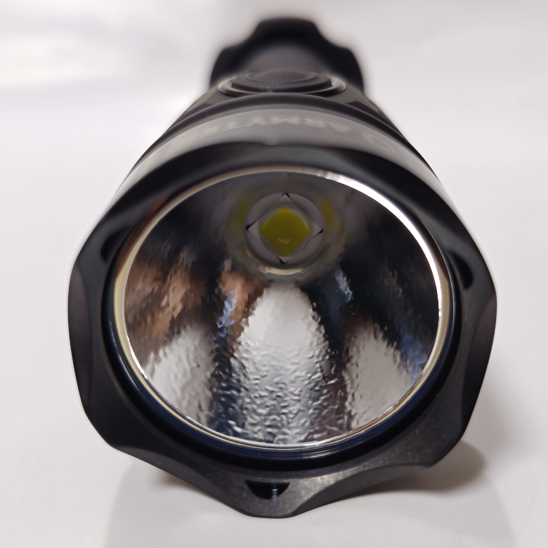 點我看大圖 加拿大 Armytek Viking Pro Max 戰術泛光手電筒開箱【2025最新版本】