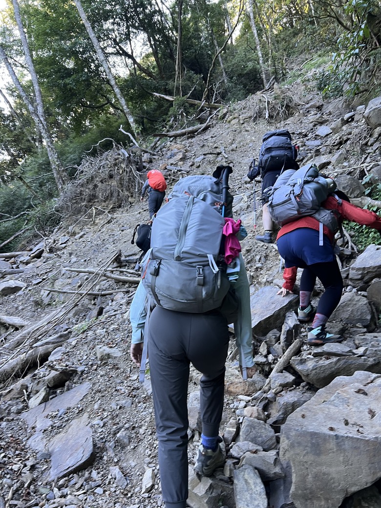 登鈴鳴閂山 ,被颱風追趕