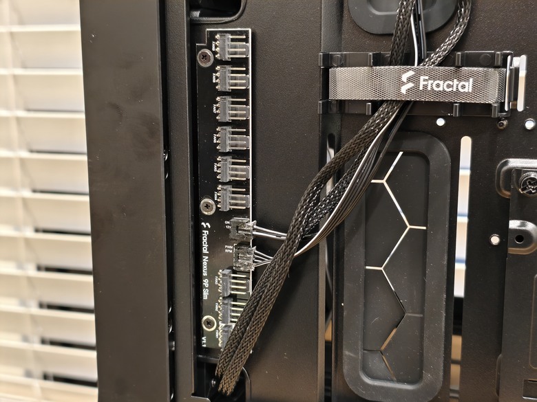 (舊殼開箱) 主打高風量的散熱布局，Fractal Design Torrent Compact & Nano開箱試用