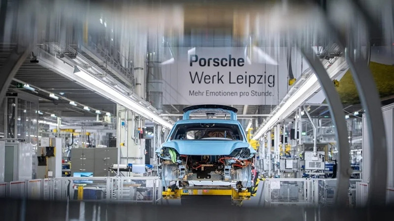 Macan 里程碑!保時捷萊比錫工廠喜迎第一百萬部 Porsche Macan 下線