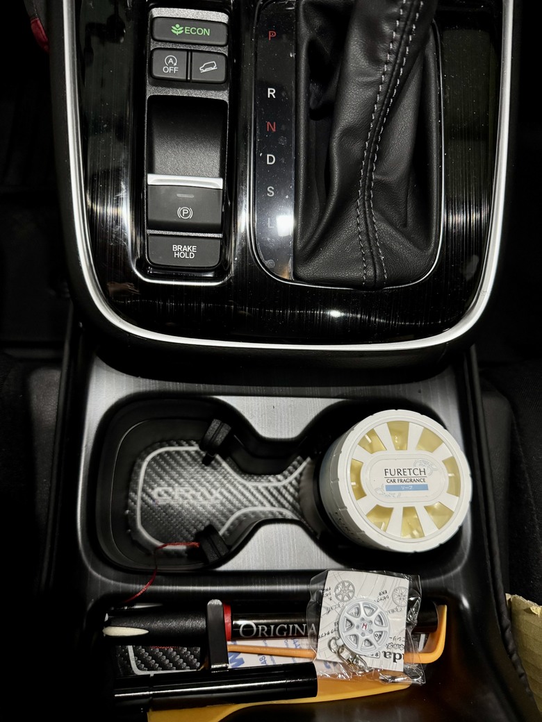 Honda CR-V 6 Vtis交車一年心得(含車上小廢物分享)