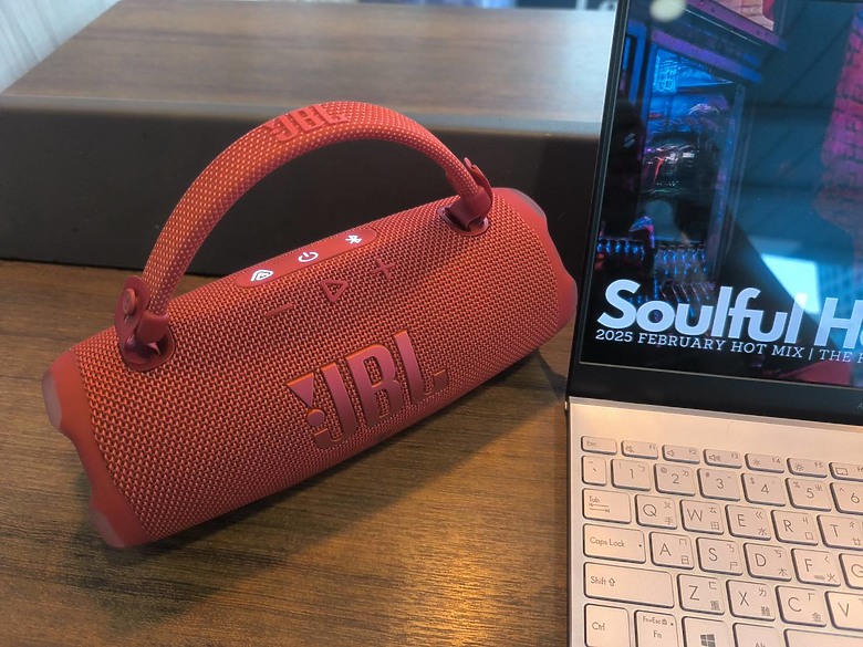 << 你有多"9"沒聽好聲音了? >> JBL Charge 6 藍芽喇叭體驗分享