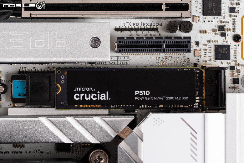 美光 Crucial P510 固態硬碟開箱實測 以 7 奈米控制器實現 PCIe Gen 5 低溫表現