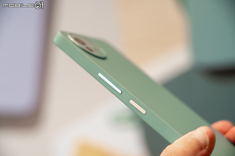 夏普在台推出輕旗艦新機 AQUOS R10，四防機 AQUOS wish5 首創「搖搖防護」功能！