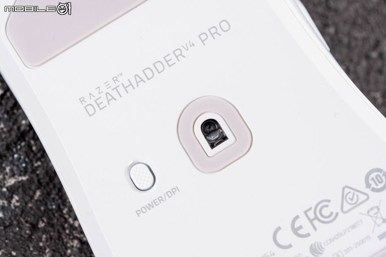Razer DeathAdder V4 Pro 開箱試用 頂尖電競滑鼠性能再創顛峰之作