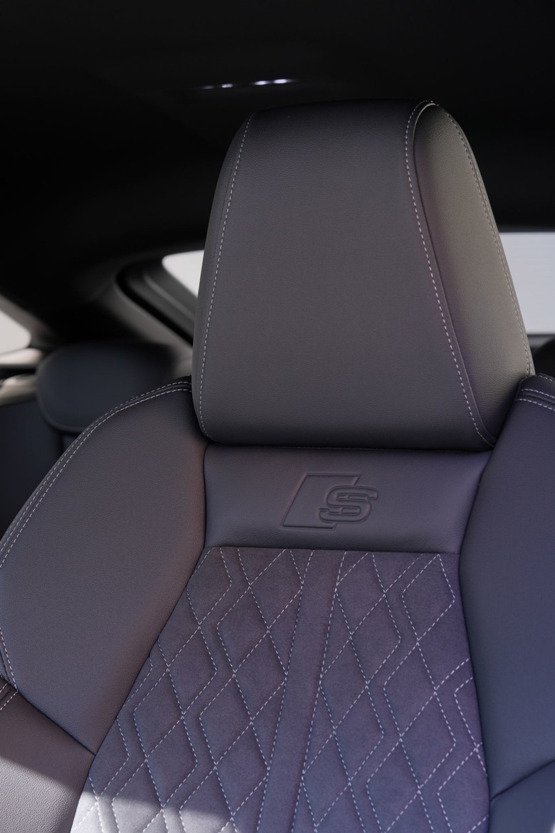 ==簡單開箱== Audi Q4 Sportback e-tron 45 Edition One 心得分享