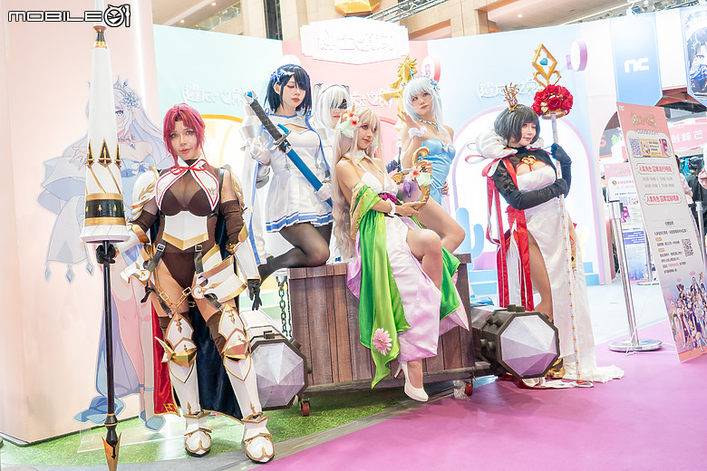 點我看大圖 韓國「撩慾系」RPG 手遊《遺忘之劍》前進漫博,祭超香互動與玩家同樂!
