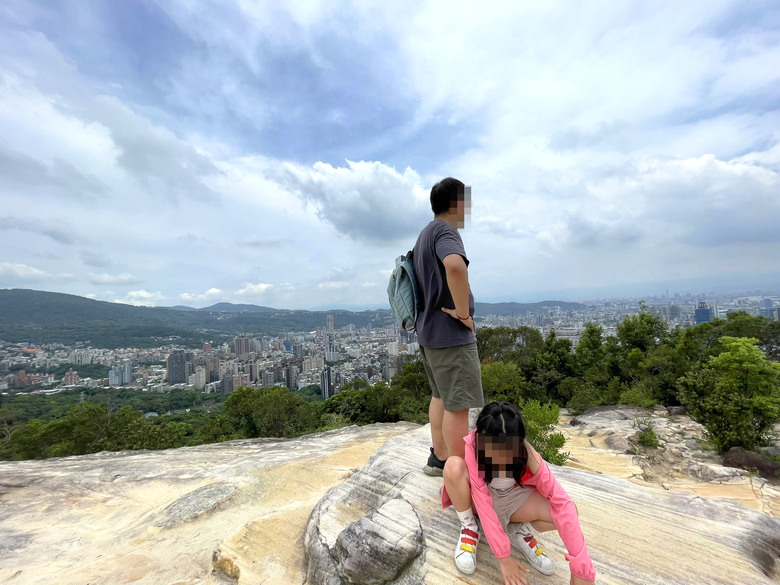 快閃北投軍艦岩 | 360度遼闊視野，一覽大台北山巒城市的美景