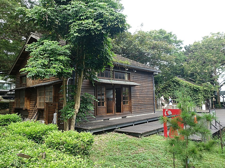 花蓮將軍府1936、花蓮港放送局1944、松園別館、花蓮文化創意產業園區、台灣鐵路局花蓮管理處處長官邸、野光 Fluorescent (原：黑金通) — 花蓮市區3小時快閃行旅