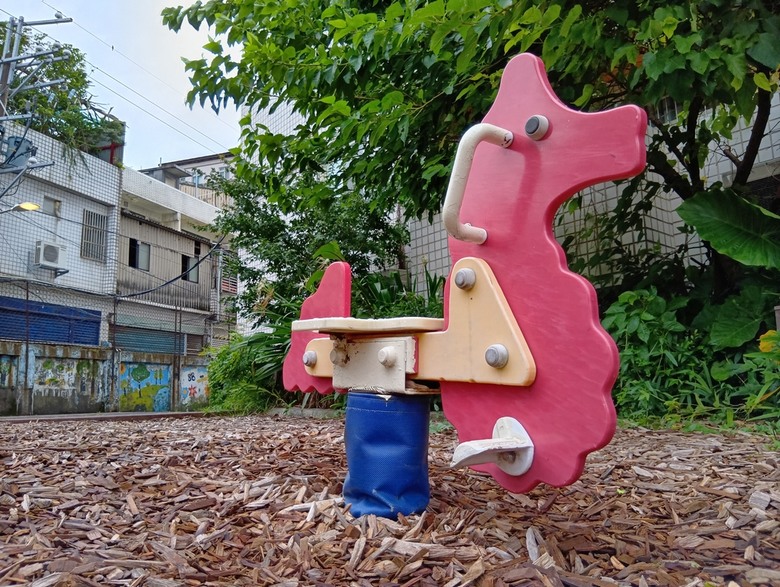 SHARP AQUOS wish5簡單開箱體驗