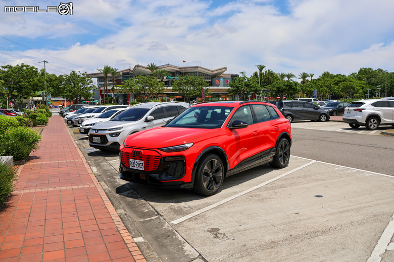 開車遊四方 Vol.22 單趟不插電的輕旅行,重溫懷舊味|feat. Audi SQ6 e-tron