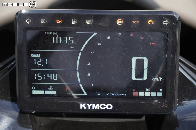 KYMCO DOWNTOWN GT350 試乘｜超乎預期的運動性、全方位黃牌大羊！