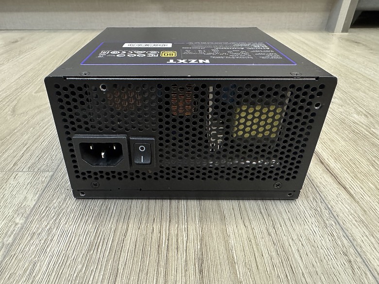 [開箱] NZXT E850 GOLD