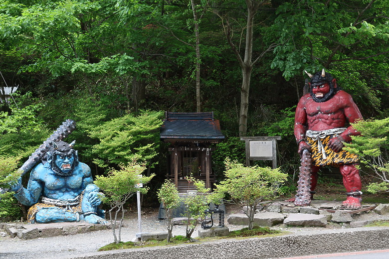 點我看大圖 夏日北海道自由行-洞爺+支笏湖篇(筒倉展望台/有珠山/遊覽船/夏日花火/登別地獄谷/支笏湖/Soul Store湯咖哩)