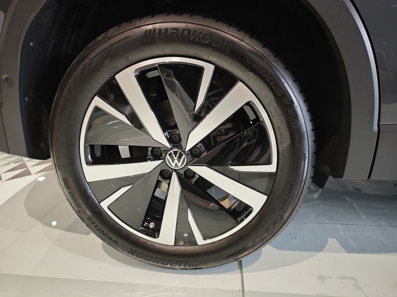試乘VW Passat Variant 330TSI R-Line的心得分享(含All New Tiguan 330靜態賞車）