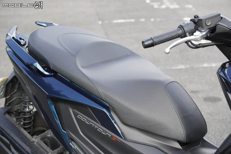 KYMCO DOWNTOWN GT350 試乘｜超乎預期的運動性、全方位黃牌大羊！