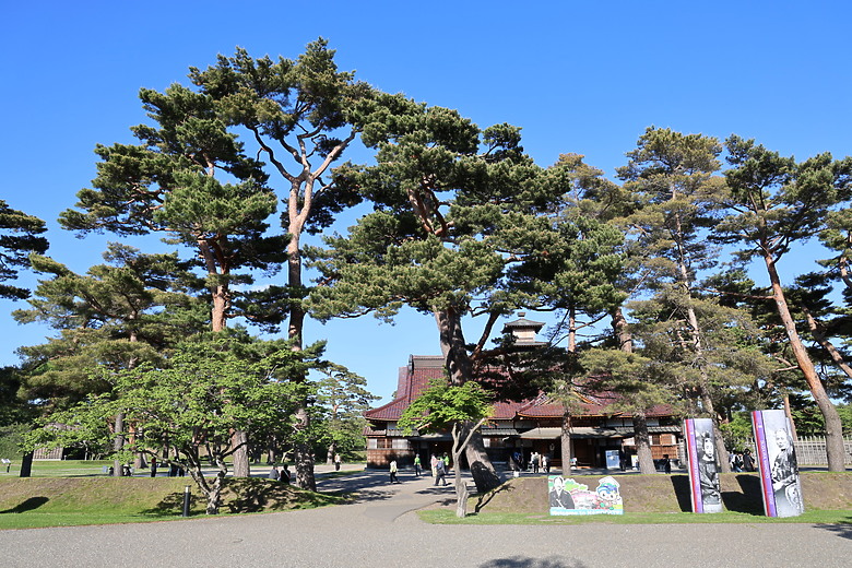點我看大圖 夏日北海道自由行-函館篇(五稜郭/旬花/大黑屋/函館朝市/金森紅磚倉庫/小丑漢堡/八幡坂/元町/根室花丸/函館山)