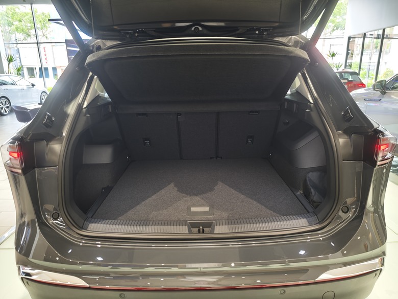 試乘VW Passat Variant 330TSI R-Line的心得分享(含All New Tiguan 330靜態賞車）