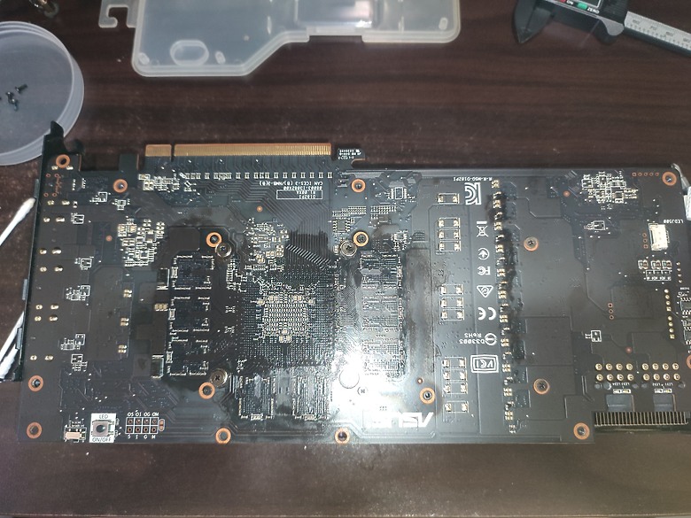 [關於]顯示卡導熱貼片結合散熱膏使用問題