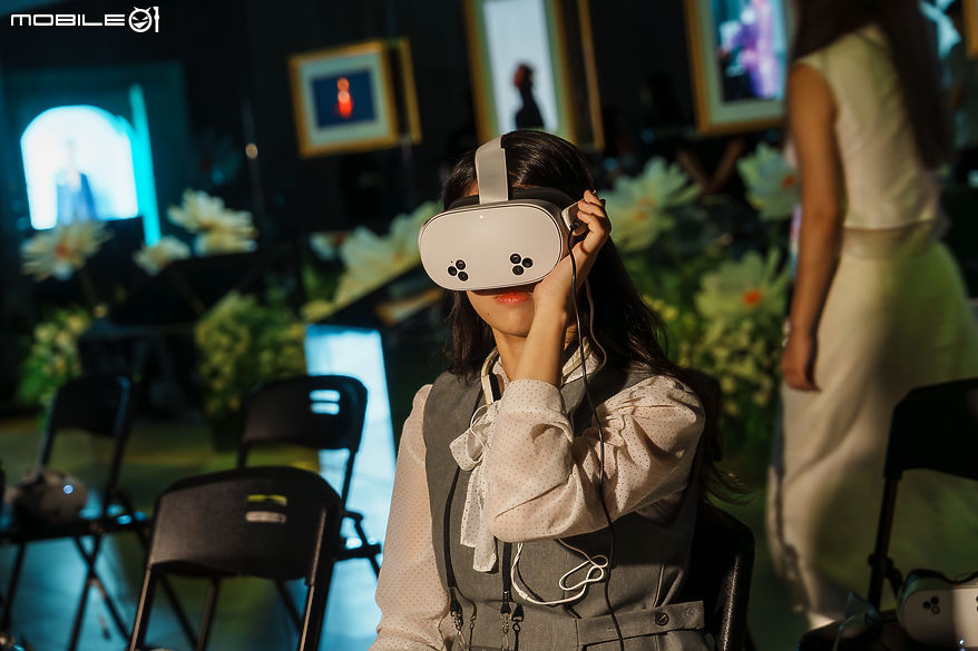 導入 AI、即時全息投影等頂尖科技《G-DRAGON MEDIA EXHIBITION：Übermensch》台北場正式開展