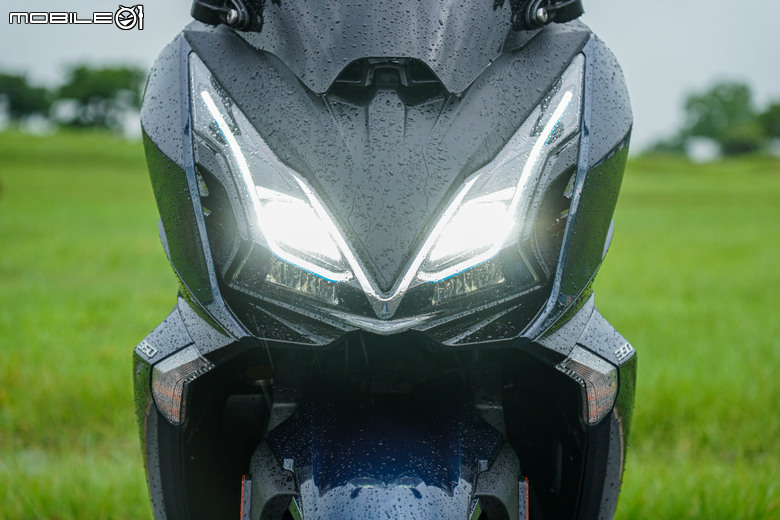 KYMCO DOWNTOWN GT350 試乘｜超乎預期的運動性、全方位黃牌大羊！