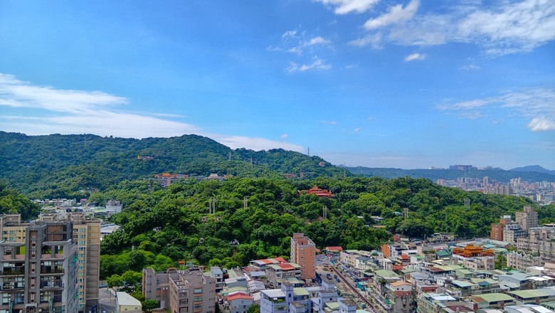 SHARP AQUOS wish5簡單開箱體驗