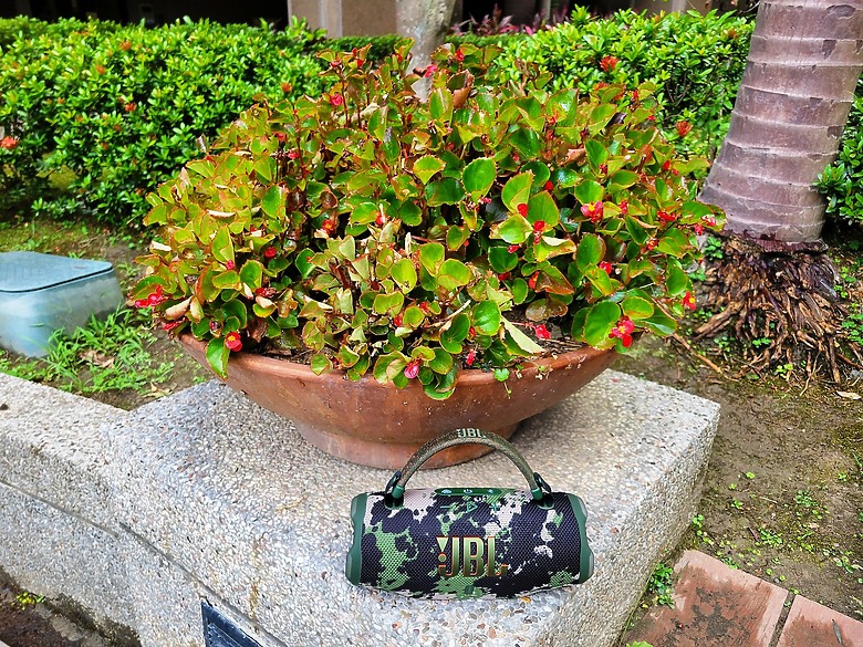 << 你有多"9"沒聽好聲音了? >> JBL Charge 6 藍芽喇叭體驗分享