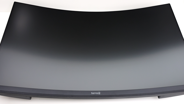 平價 2K 解析度 180Hz 曲面螢幕 terra 3285W HA，支架意外地出色