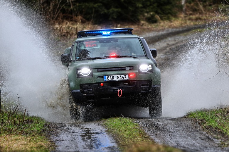 點我看大圖 Land Rover Defender(L663)世界各國軍警單位採用情況