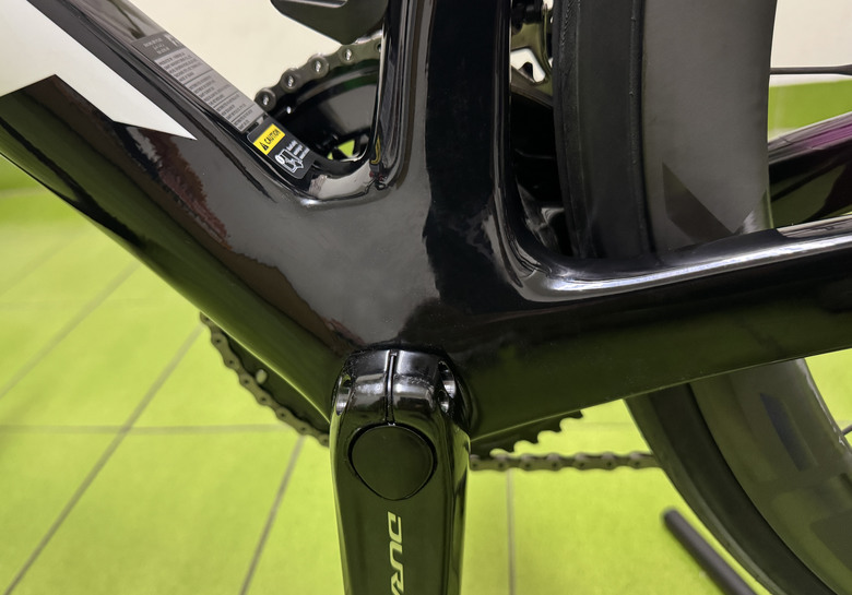 【開箱】Giant 2025 車隊版 Propel Advanced SL