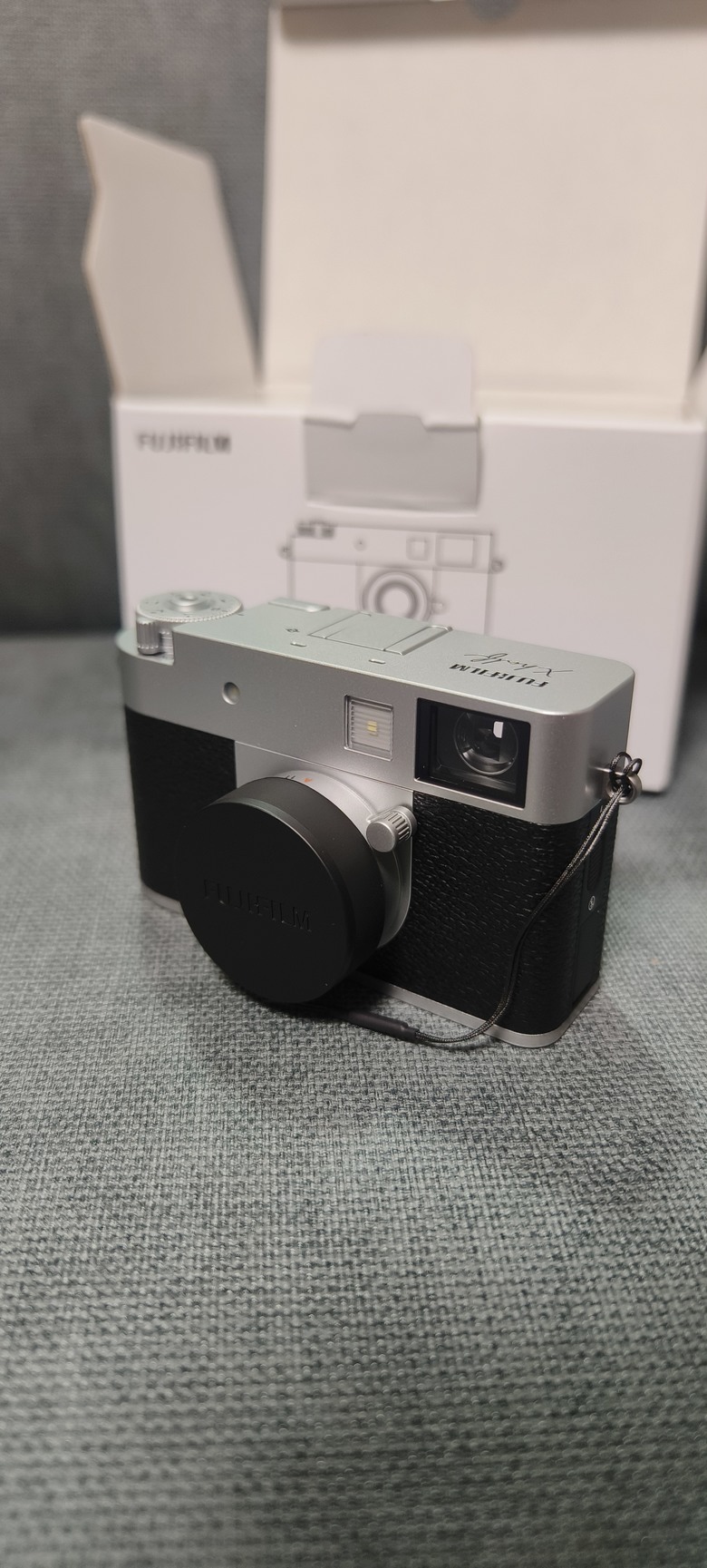 「開箱&分享」 FUJIFILM X half 真的是小巧可愛好攜帶