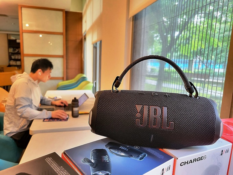 << 你有多"9"沒聽好聲音了? >> JBL Charge 6 藍芽喇叭體驗分享