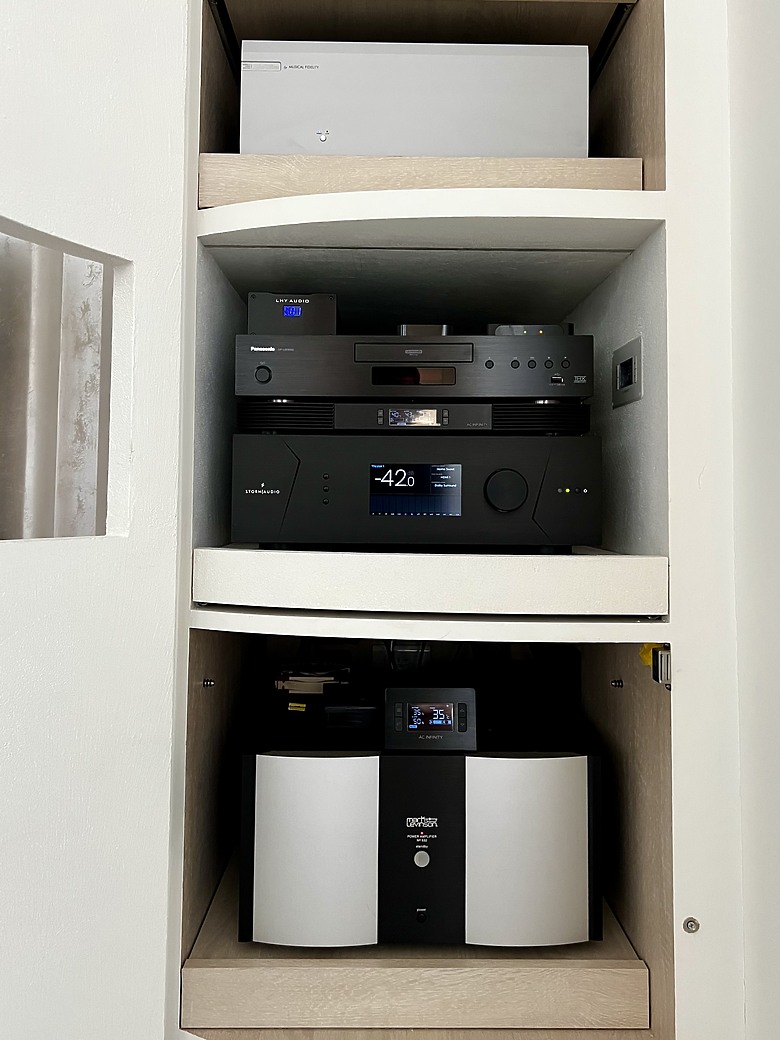如「烏托邦」的精品StormAudio風暴/KEF 5.2.6客廳劇院