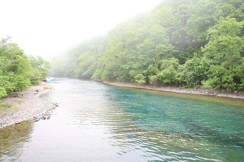 點我看大圖 夏日北海道自由行-洞爺+支笏湖篇(筒倉展望台/有珠山/遊覽船/夏日花火/登別地獄谷/支笏湖/Soul Store湯咖哩)