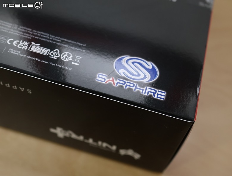 點我看大圖 雙 HDMI 保護框體設計 SAPPHIRE 藍寶石 Nitro+ 9060XT 16GB 開箱