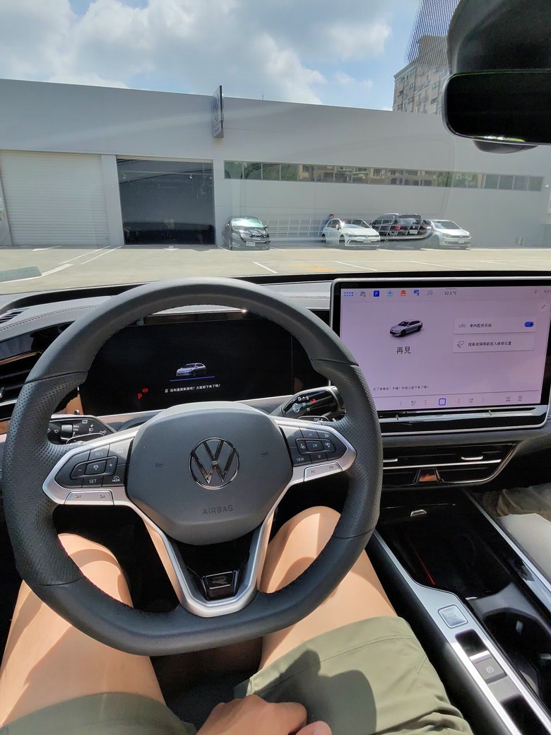 試乘VW Passat Variant 330TSI R-Line的心得分享(含All New Tiguan 330靜態賞車）