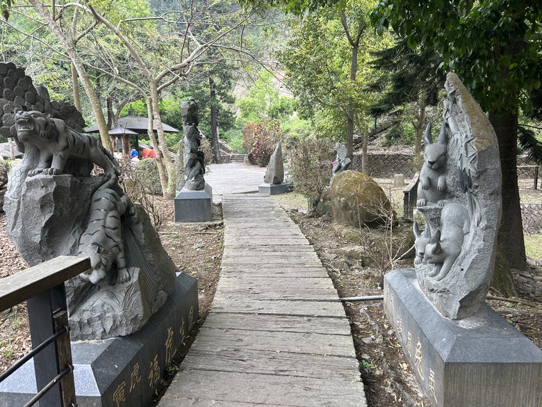 騎遊阿里山下的鄒族文化園區巡禮