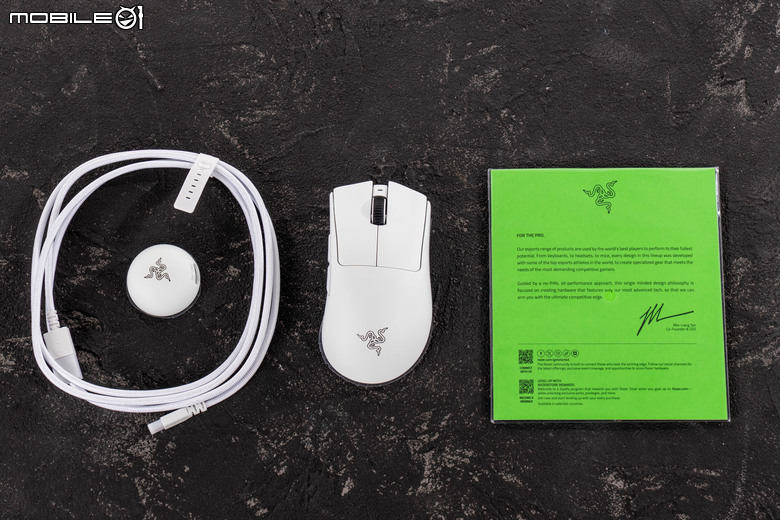 Razer DeathAdder V4 Pro 開箱試用 頂尖電競滑鼠性能再創顛峰之作